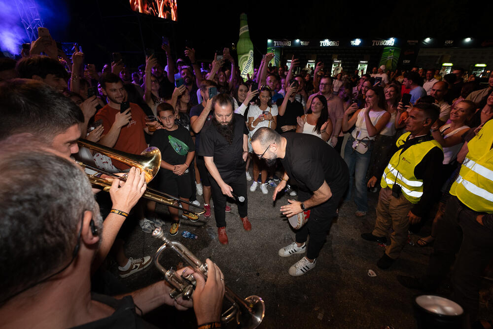 <p><em>Kapije se otvaraju od 19:00, obezbijedite svoje mjesto na vrijeme. Vidimo se od 31. jula do 2. avgusta na Cetinju - tamo gdje nastaju najbolje festivalske uspomene!</em></p>