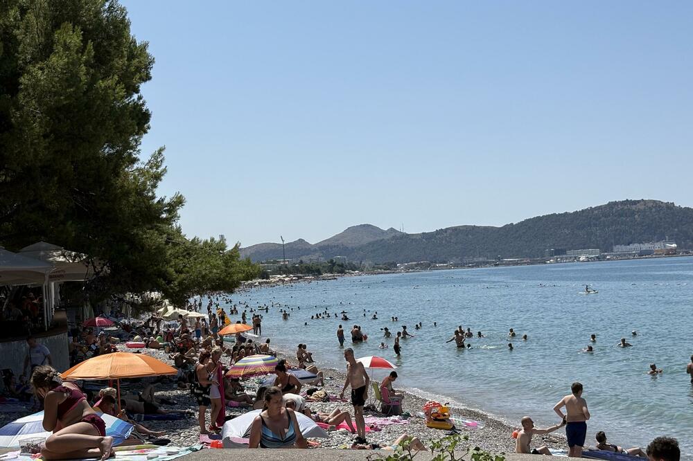 Detalj sa plaže u Šušanju, Foto: Marija Pešić