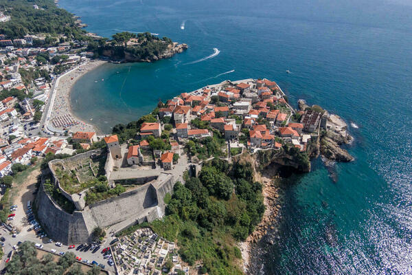 &bdquo;Otpriznavanje&rdquo; Kosova (ni)je preporuka za fotelju: Odbornica...