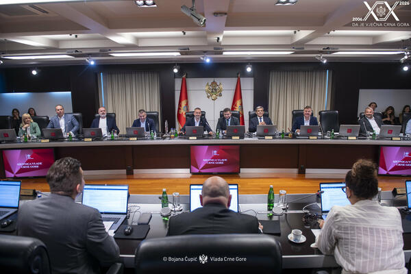 Premijer ne otkriva ko čini tim iza "Euro modela", javnost se pita...