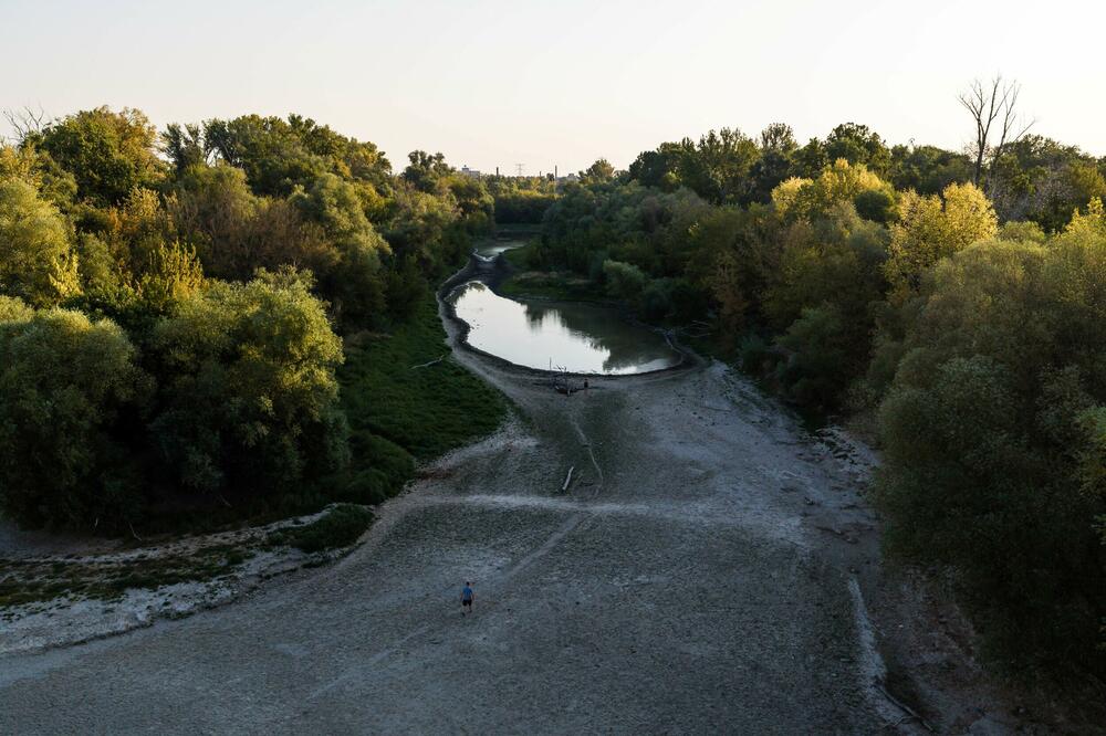 Isušeno korito Dunava u Mađarskoj, Foto: REUTERS