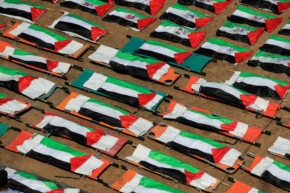 Sa jučerašnje sahrane članova porodice Al Hasajna, Foto: REUTERS