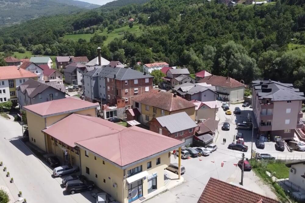 Do izlaska Muratović, DPS imao apsolutnu većinu u lokalnom parlamentu: Petnjica, Foto: Printscreen/YouTube