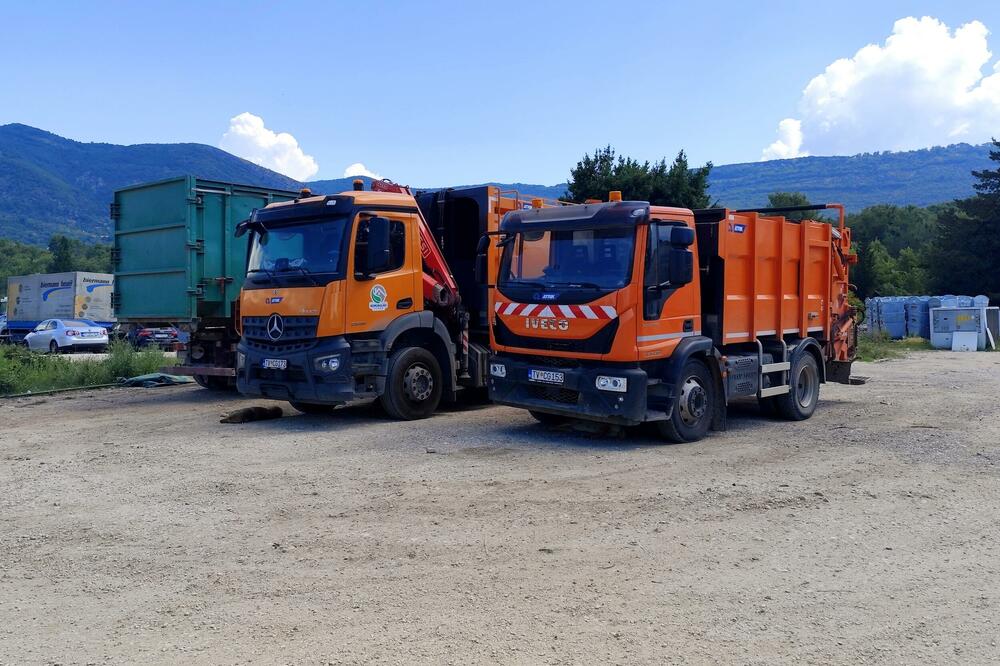 Detalj iz tehničke baze Komunalnog preduzeća Tivat, Foto: Siniša Luković