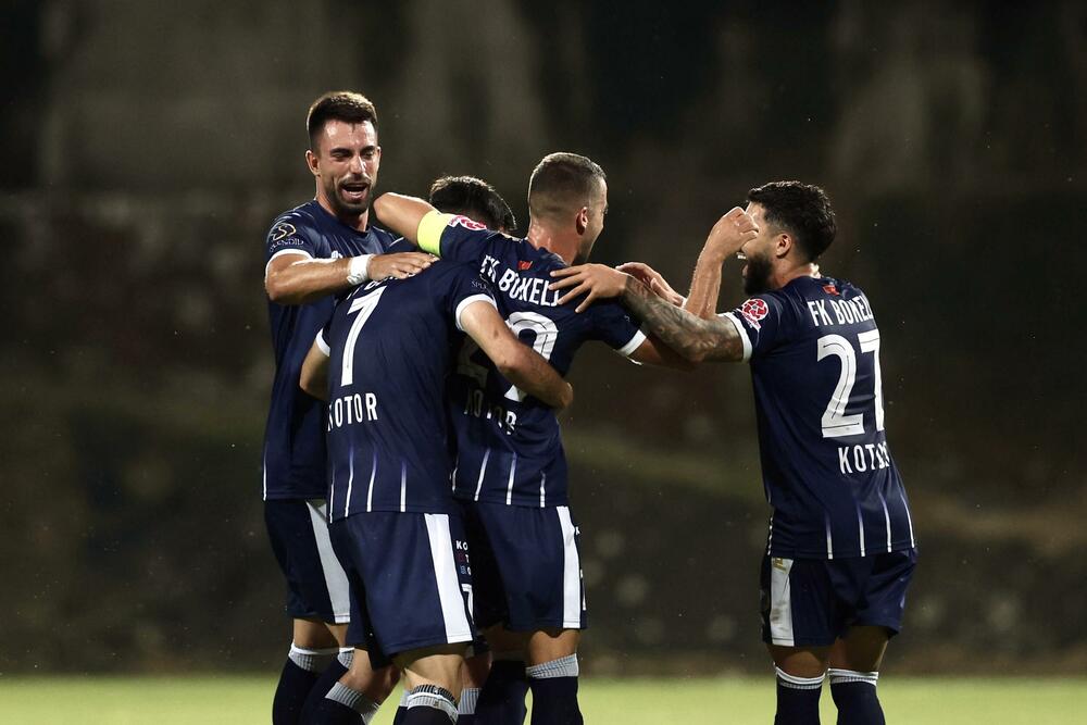 <p>Bokelj SBBet u Kotoru, golom Dejana Perovića, savladao Sutjesku (1:0), koja u novoj sezoni ne zna za pobjedu</p>