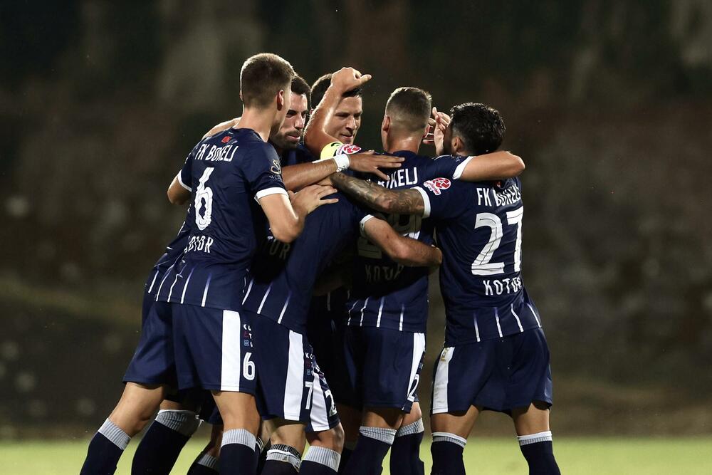 <p>Bokelj SBBet u Kotoru, golom Dejana Perovića, savladao Sutjesku (1:0), koja u novoj sezoni ne zna za pobjedu</p>