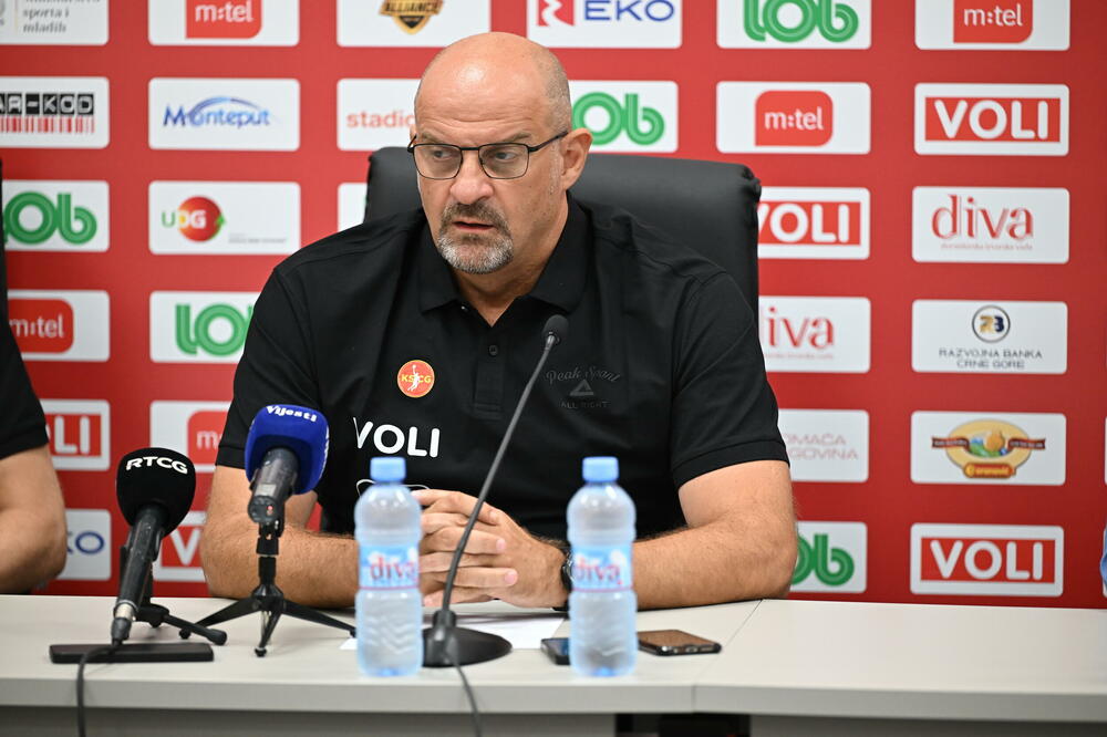 Mitrović na današnjem presu, Foto: KSCG