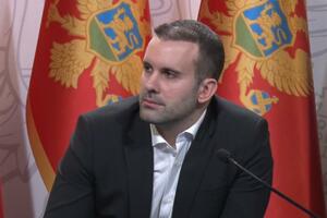 Nove &bdquo;otrovne strelice&ldquo; iz Beograda - nastavak političkog...