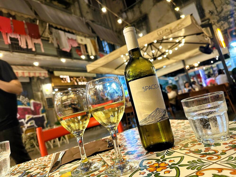 Vino Spakanapoli u ulici Spakanapoli