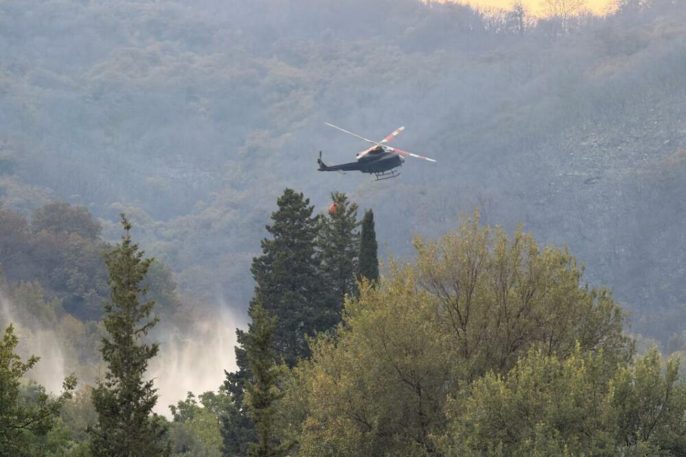 Mirnija situacija na području požara u Herceg Novom, od jutros...