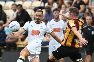 Vukčević sezonu otvorio asistencijom, Preston poražen