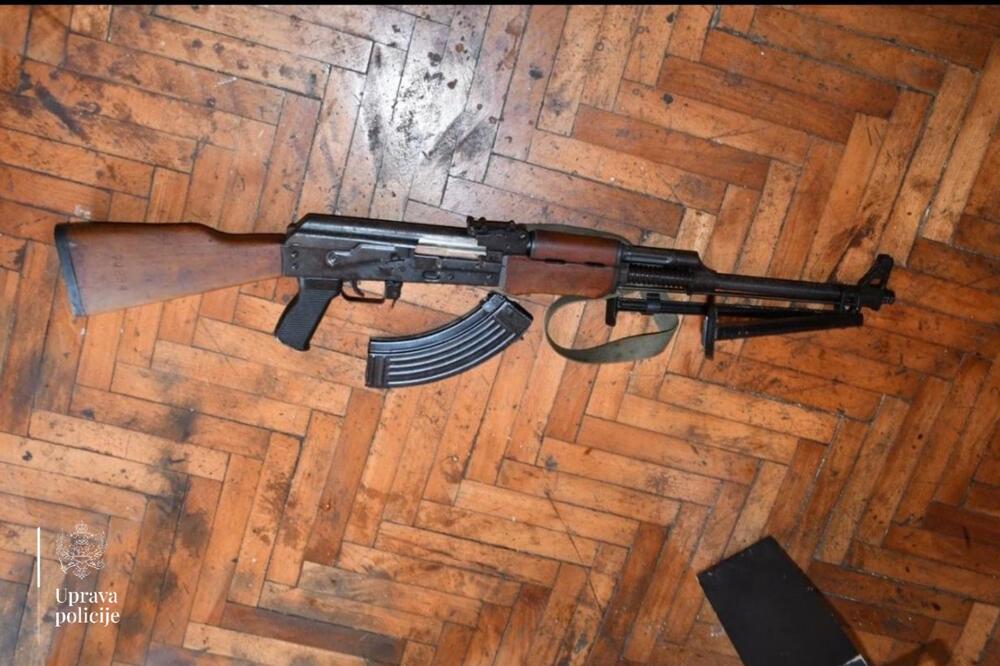 Oduzeta puška, Foto: Uprava policije
