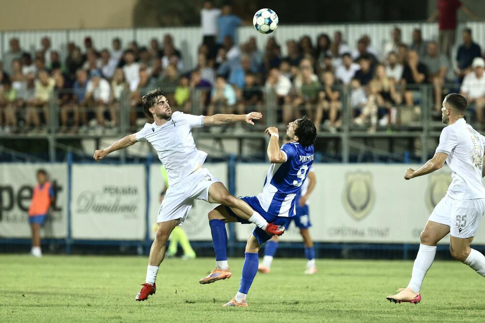 <p>Budućnost osvojila bod na gostovanju Arsenalu (0:0), Mornar u gostima bolji od Mladosti Lob.Bet (3:2), a Petrovac kod kuće savladao Jezero (3:0)</p>