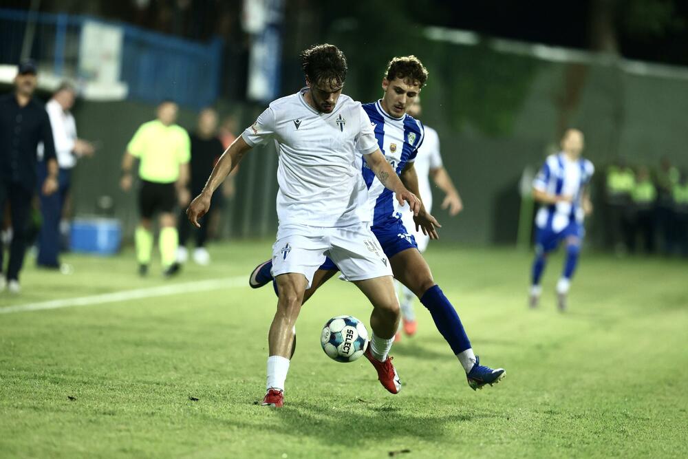 <p>Budućnost osvojila bod na gostovanju Arsenalu (0:0), Mornar u gostima bolji od Mladosti Lob.Bet (3:2), a Petrovac kod kuće savladao Jezero (3:0)</p>