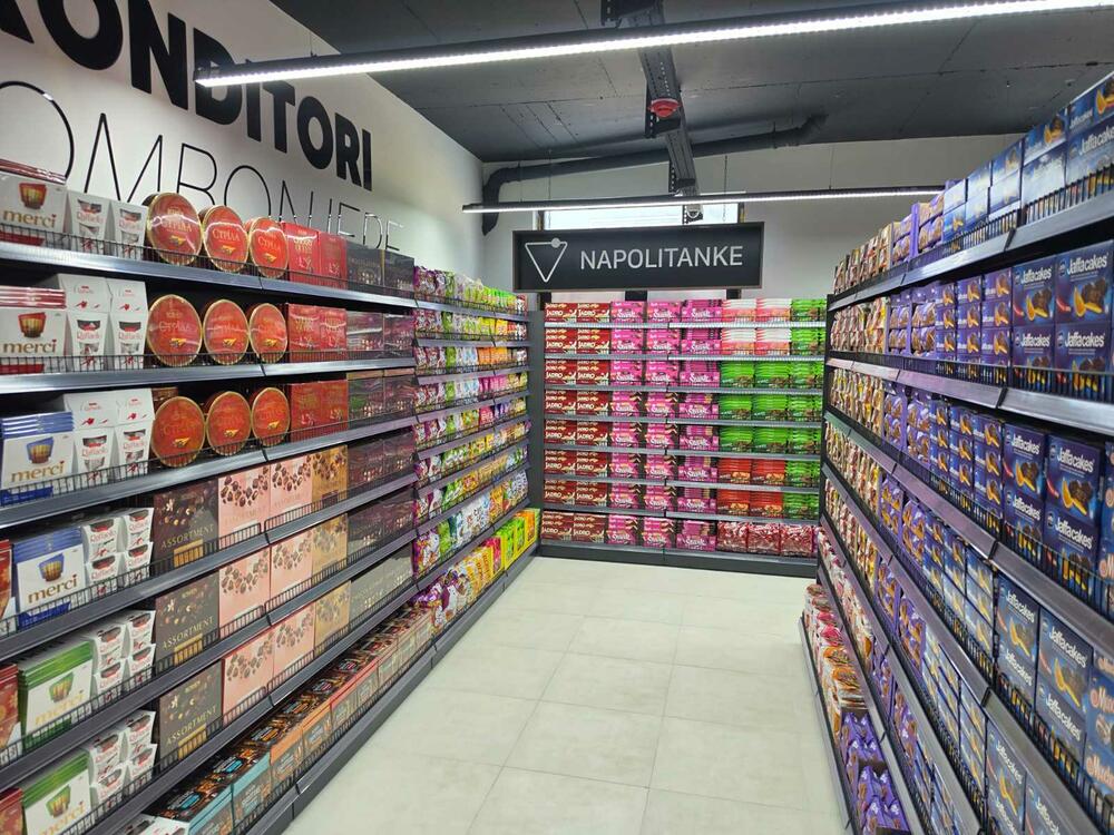 <p><em>HD Laković sjutra otvara novi supermarket u Ulici 27. marta, u blizini stadiona Zabjelo , a povodom otvaranja kupce pvog dana očekuje popust od 10% na kompletnu kupovinu.</em></p>
