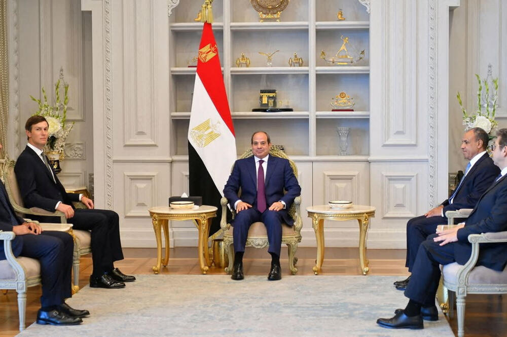 Kušner sa predsjednikom Egipta Abdelom Fatahom al Sisijem u El Alamejnu, Foto: Reuters