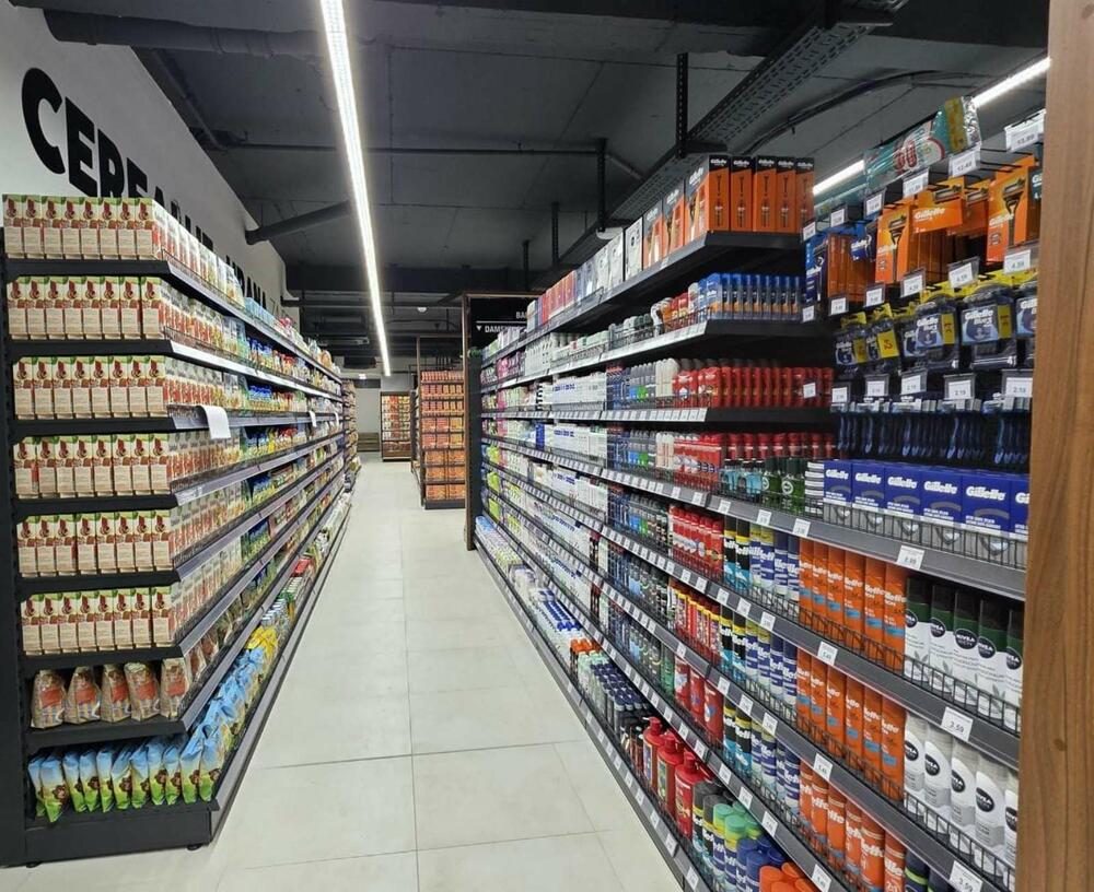 <p><em>HD Laković sjutra otvara novi supermarket u Ulici 27. marta, u blizini stadiona Zabjelo, a povodom otvaranja kupce pvog dana očekuje popust od 10% na kompletnu kupovinu.</em></p>