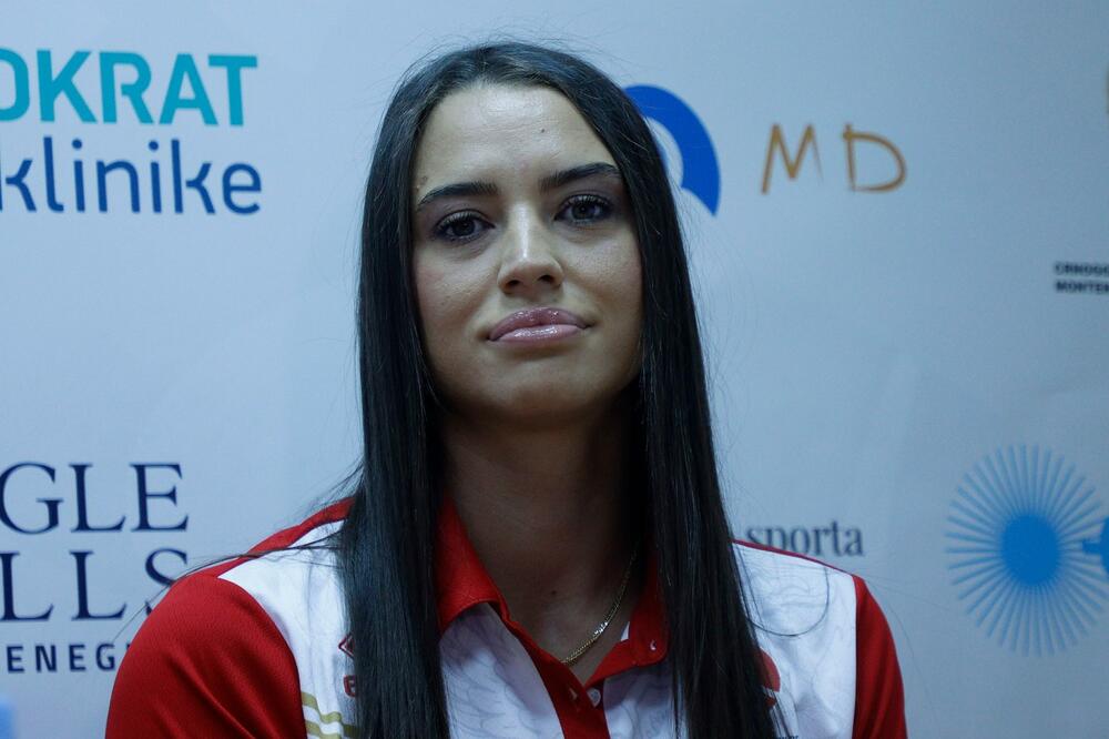 Kapitenka Nikoleta Perović, Foto: OSCG