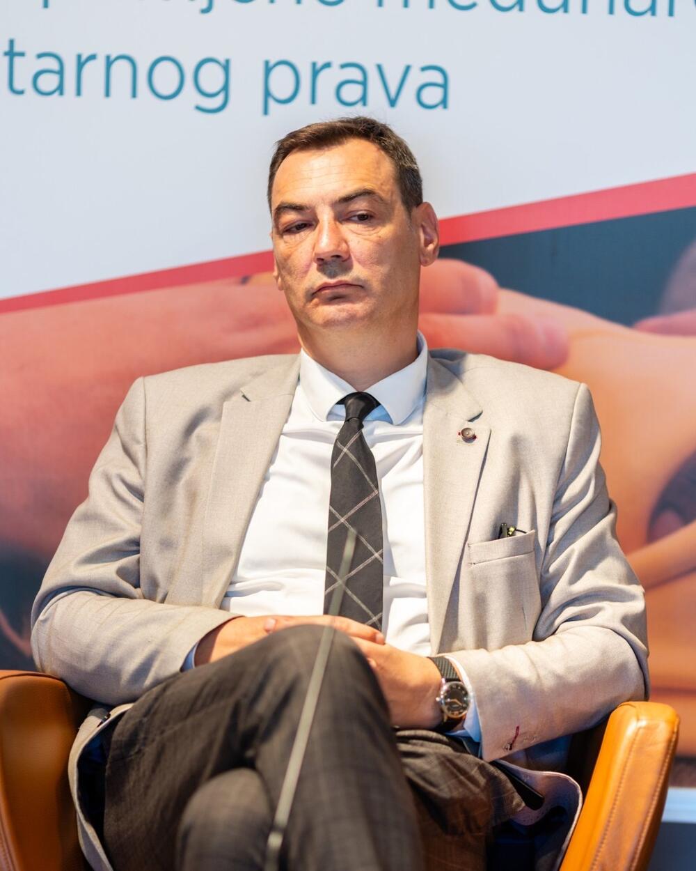 'Vučiću crnogorsko crkveno pitanje korisna tema': Šaranović