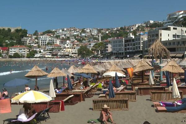 Problem neprijavljenih turista u Ulcinju i dalje bez trajnog...