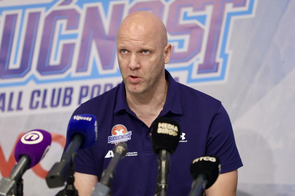 Andrej Žakelj na konferenciji za medije, Foto: Budućnost Voli/Filip Roganović