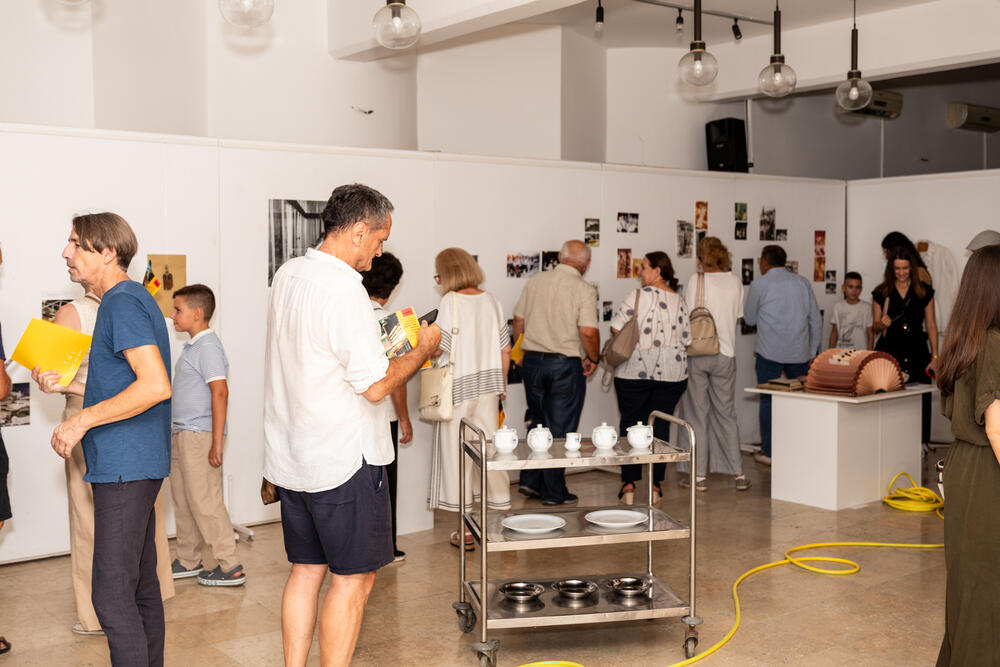 <p>Izložbom &bdquo;Hotel Inex: Nakon Zlatne obale&ldquo; autorke Maše Seničić zaokružen je bARS program 39. festivala &bdquo;Barski ljetopis&ldquo;.</p>
