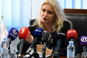 Bošković i Lukšić ostaju bez funkcija