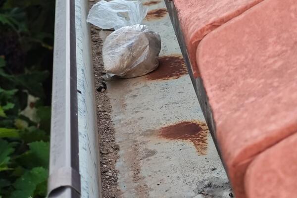 VIDEO U Podgorici uhapšeni osumnjičeni za uličnu prodaju heroina