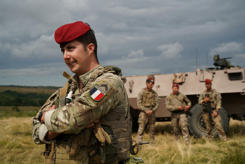 Francuski vojnik tokom NATO vježbe “Eagle Spearhead” u Činkuu u Rumuniji, 18. avgusta