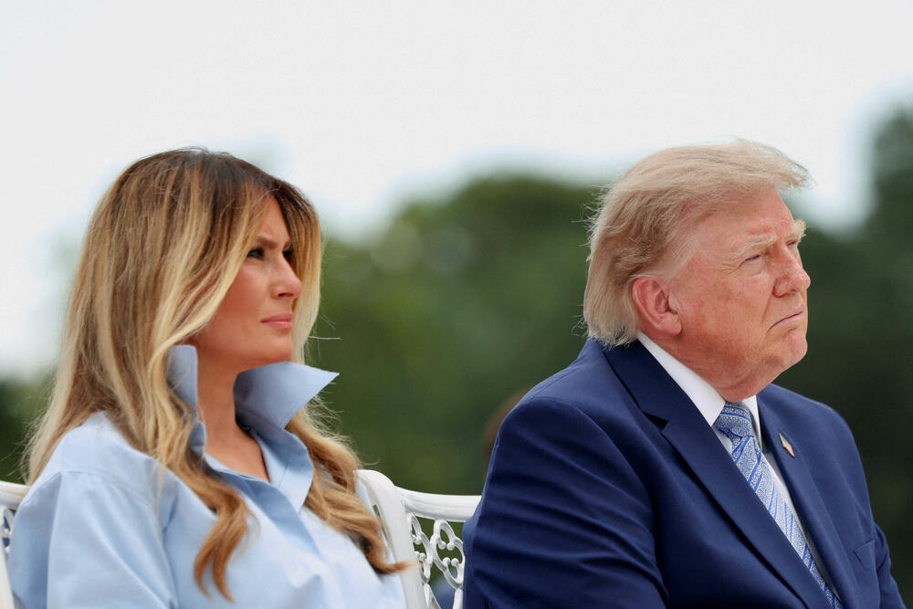 Njegova porodica se obogatila tokom predsjedničkog mandata: Donald Tramp u društvu supruge Melanije
