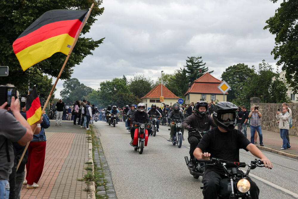 Predizborni skup AfD-a u Kvedlinburgu je istovremeno bio i svojevrsna izložba motocikala, Foto: REUTERS