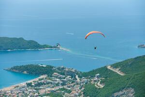 Dvije osobe povrijeđene u padu paraglajdera na Brajićima