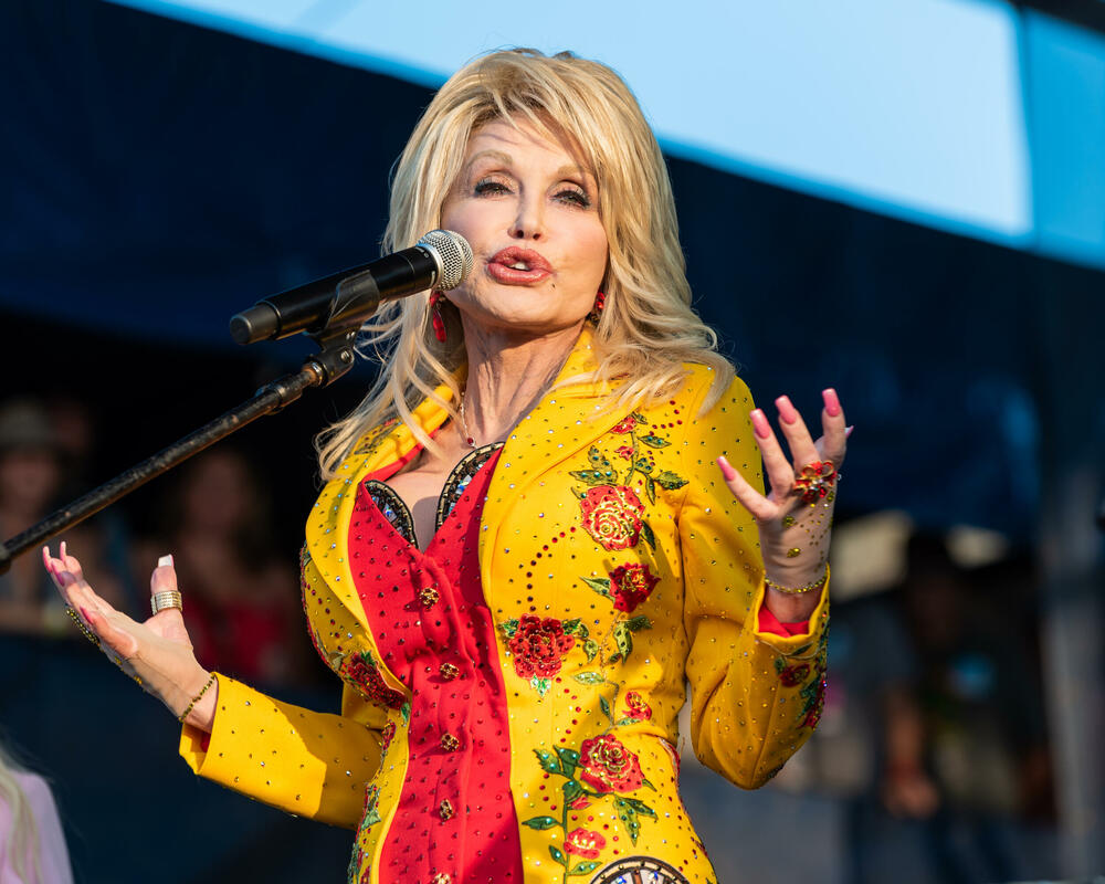Doli Parton