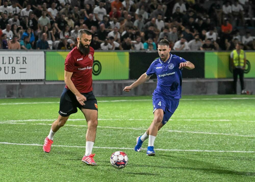 <p>Pljevljaci su na kultnom poligonu Stadiona malih sportova, u finalnom meču, pobijedili Stupove 3:0</p>