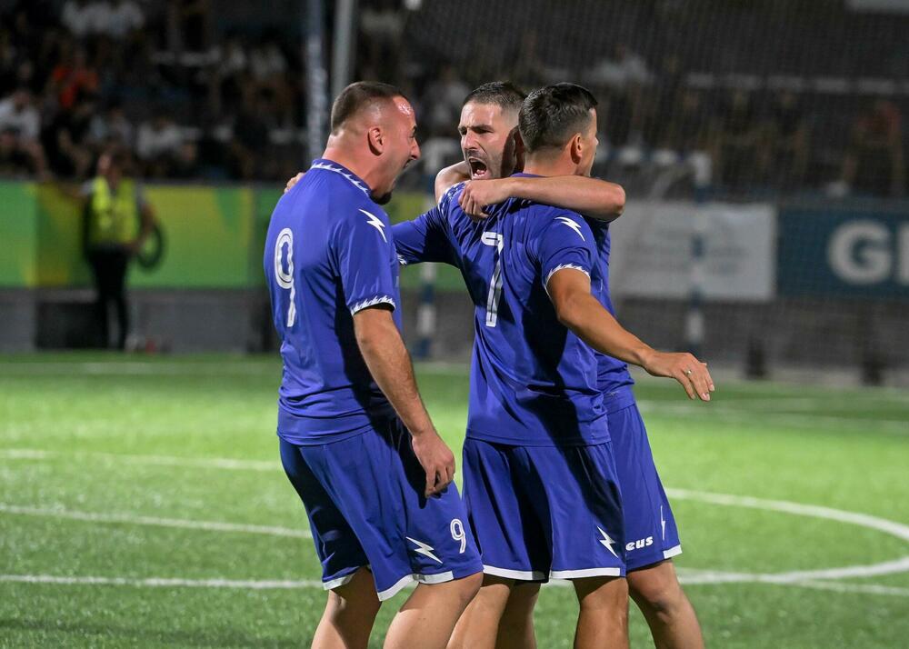 <p>Pljevljaci su na kultnom poligonu Stadiona malih sportova, u finalnom meču, pobijedili Stupove 3:0</p>