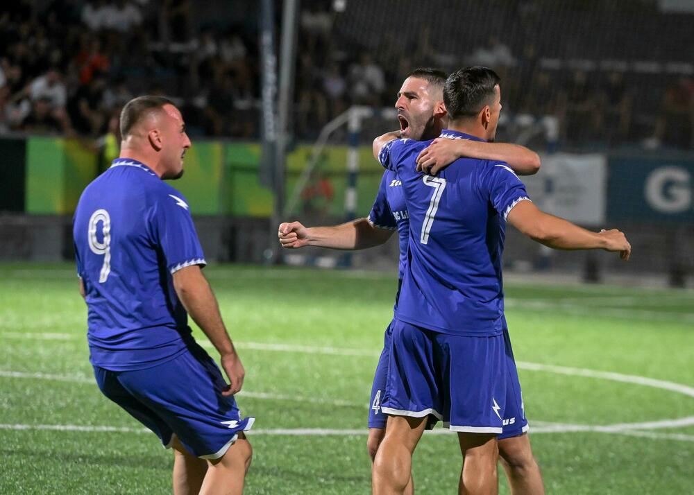 <p>Pljevljaci su na kultnom poligonu Stadiona malih sportova, u finalnom meču, pobijedili Stupove 3:0</p>