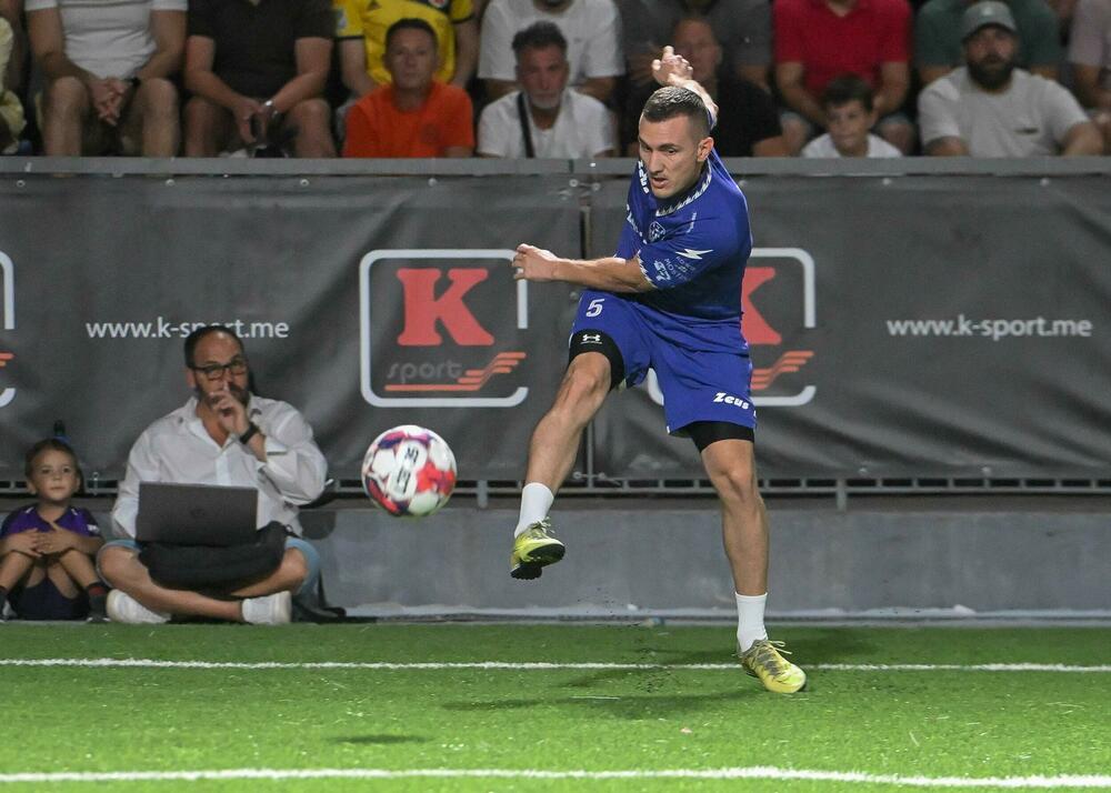 <p>Pljevljaci su na kultnom poligonu Stadiona malih sportova, u finalnom meču, pobijedili Stupove 3:0</p>
