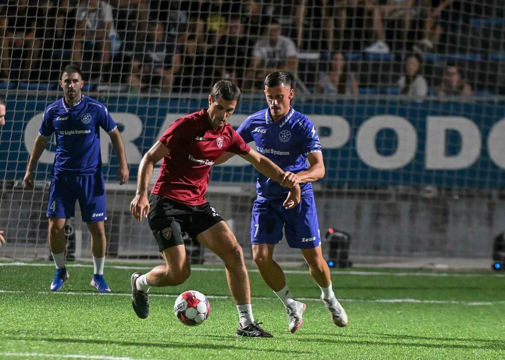 <p>Pljevljaci su na kultnom poligonu Stadiona malih sportova, u finalnom meču, pobijedili Stupove 3:0</p>