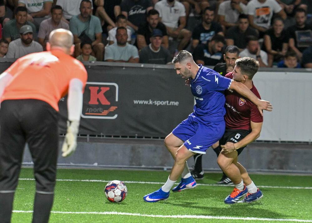 <p>Pljevljaci su na kultnom poligonu Stadiona malih sportova, u finalnom meču, pobijedili Stupove 3:0</p>