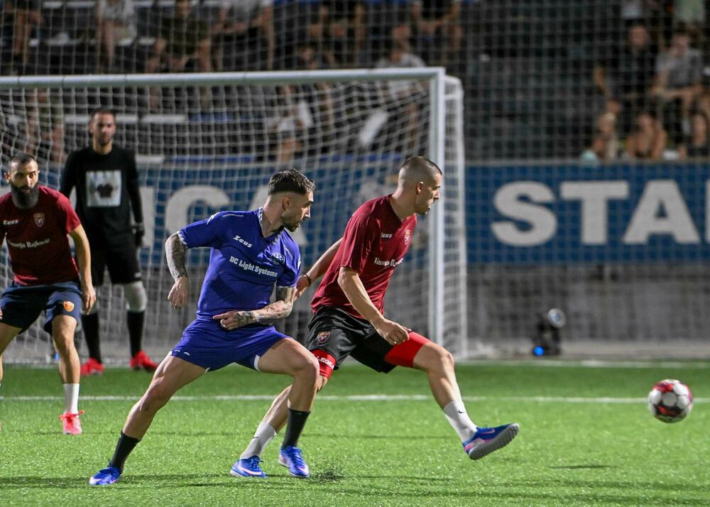 <p>Pljevljaci su na kultnom poligonu Stadiona malih sportova, u finalnom meču, pobijedili Stupove 3:0</p>