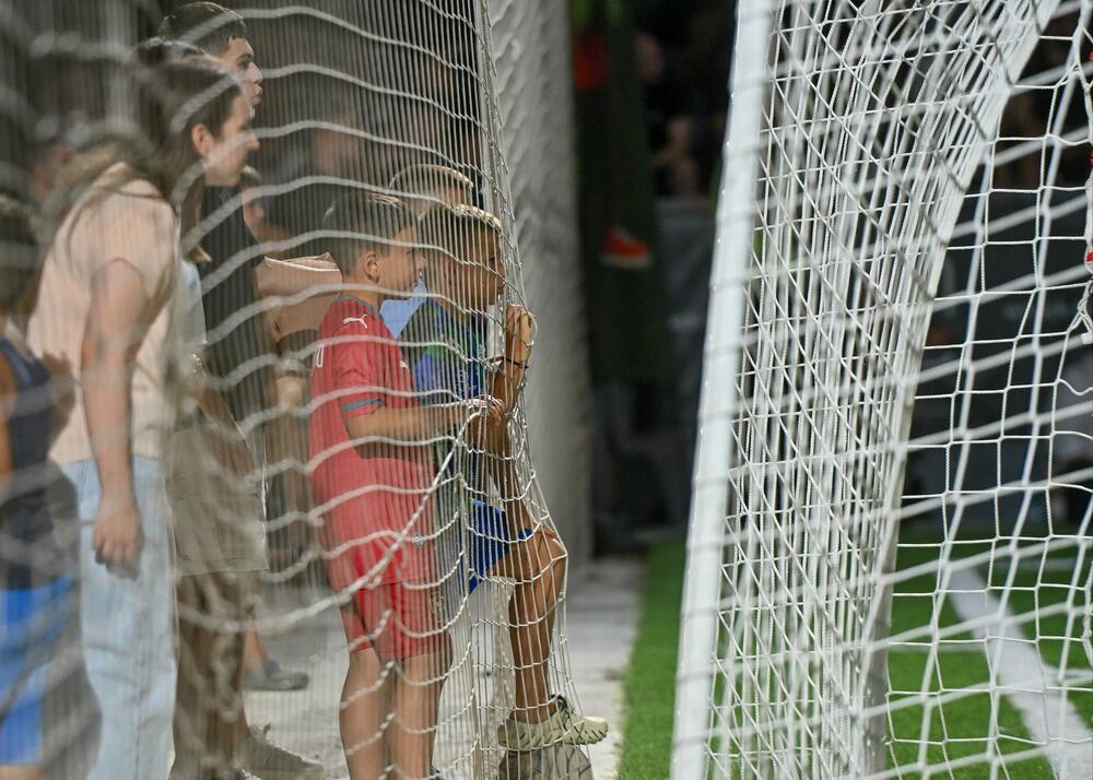 <p>Pljevljaci su na kultnom poligonu Stadiona malih sportova, u finalnom meču, pobijedili Stupove 3:0</p>