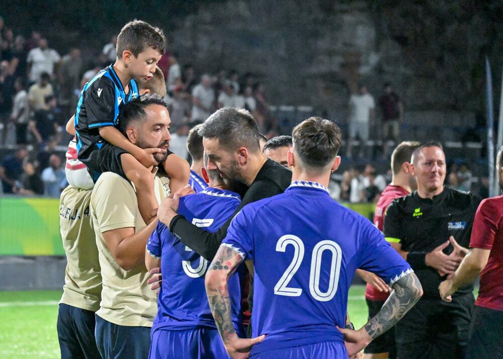 <p>Pljevljaci su na kultnom poligonu Stadiona malih sportova, u finalnom meču, pobijedili Stupove 3:0</p>