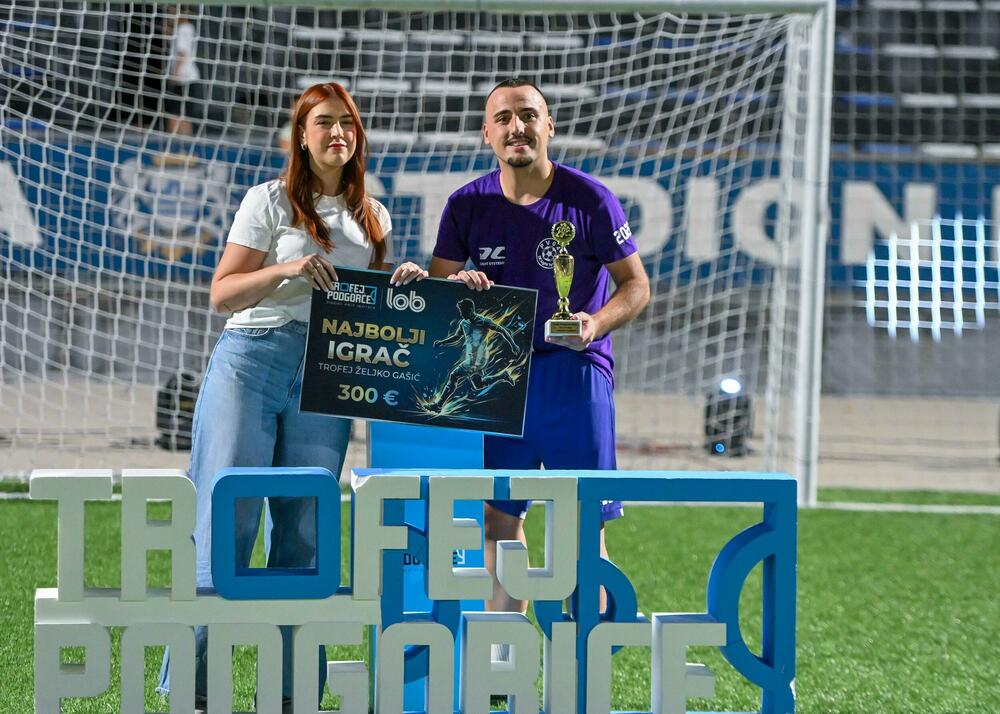 <p>Pljevljaci su na kultnom poligonu Stadiona malih sportova, u finalnom meču, pobijedili Stupove 3:0</p>