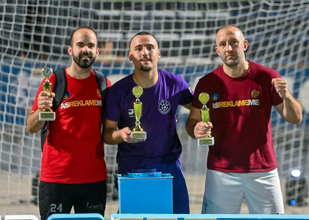 <p>Pljevljaci su na kultnom poligonu Stadiona malih sportova, u finalnom meču, pobijedili Stupove 3:0</p>