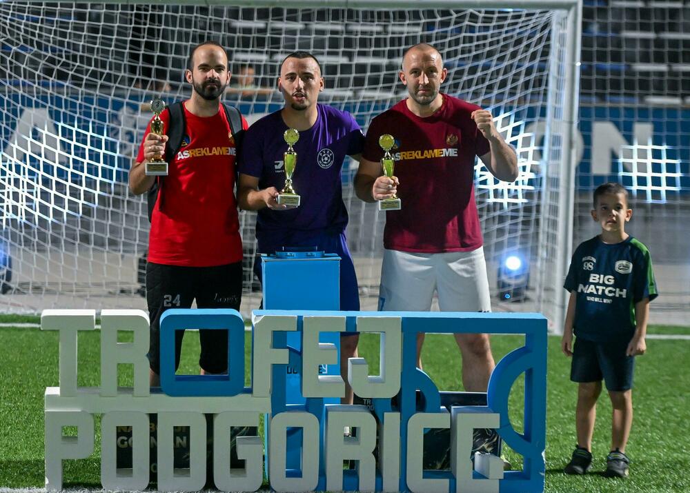 <p>Pljevljaci su na kultnom poligonu Stadiona malih sportova, u finalnom meču, pobijedili Stupove 3:0</p>