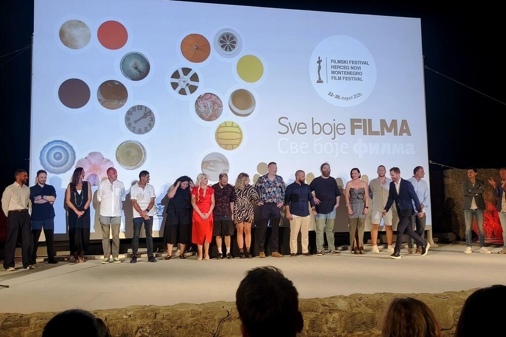 Sa poklona nakon projekcije, Foto: Jelena Kontić