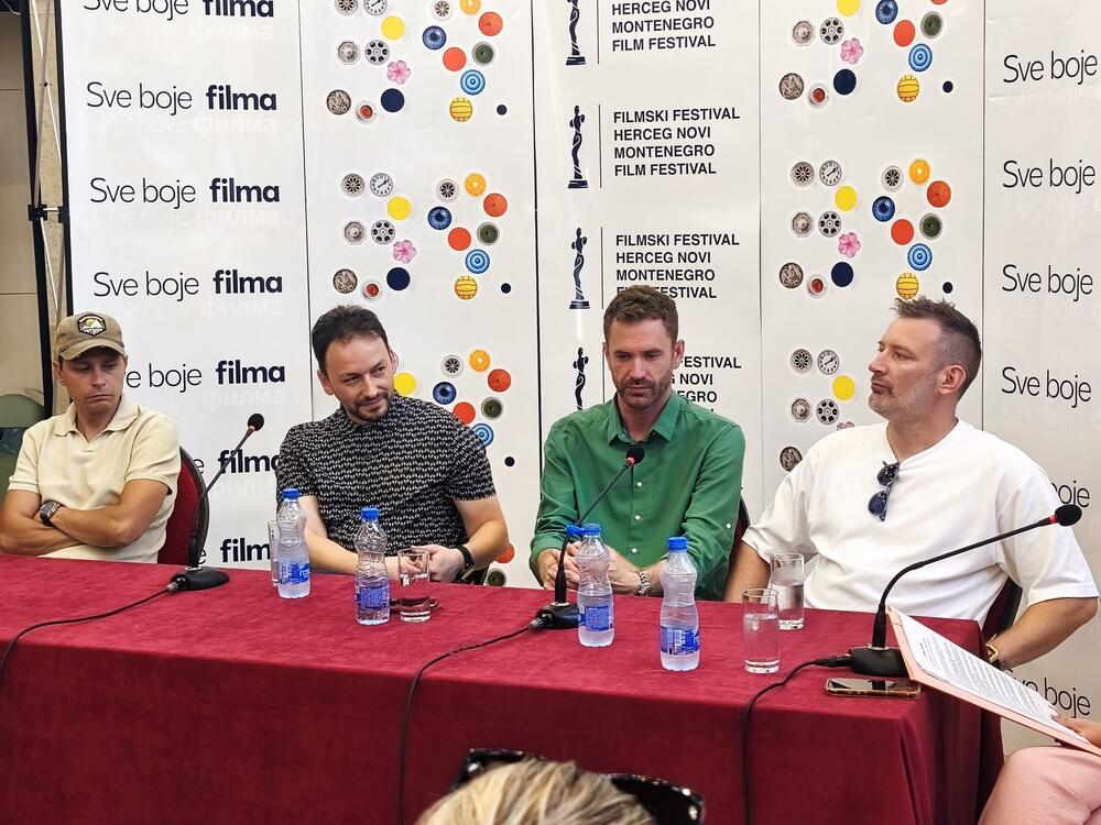 Sa konferencije za medije