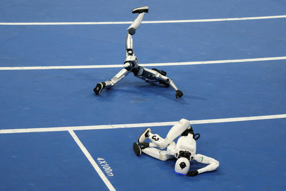 <p>Događaj, nazvan "Robotske olimpijske igre", okupio je više od 2.000 robota iz 666 timova, od kojih je većina bila iz Kine. U 51 disciplini bili su zastupljeni sportski okršaji, ali i zadaci u simuliranim fabrikama, restoranima, kancelarijama i vanrednim situacijama<br /> </p>