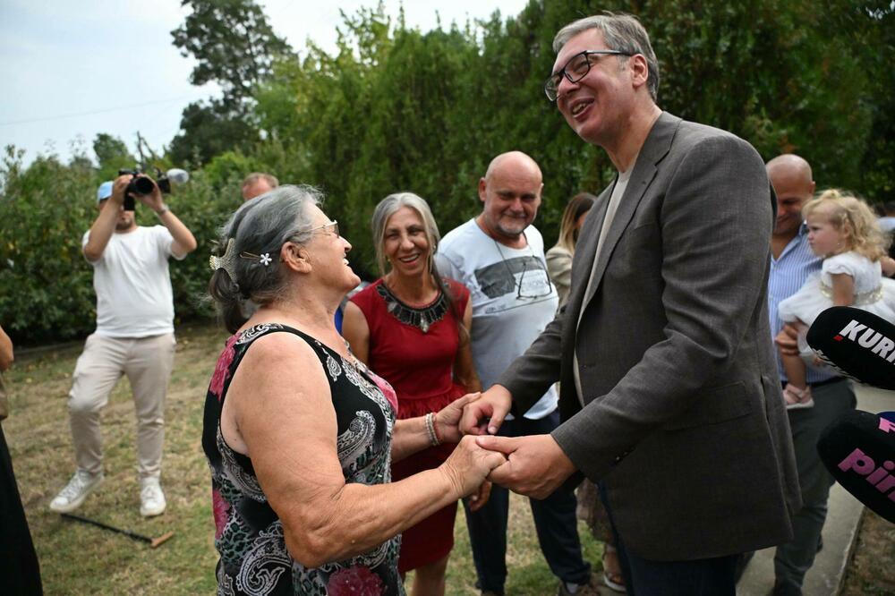 Vučić prekjuče u Varvarinu, Foto: DIMITRIJE GOLL
