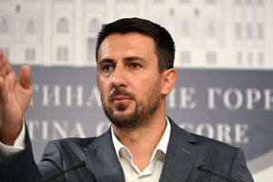 Smailović: Svi poslanici da daju doprinos da se preostale obaveze...